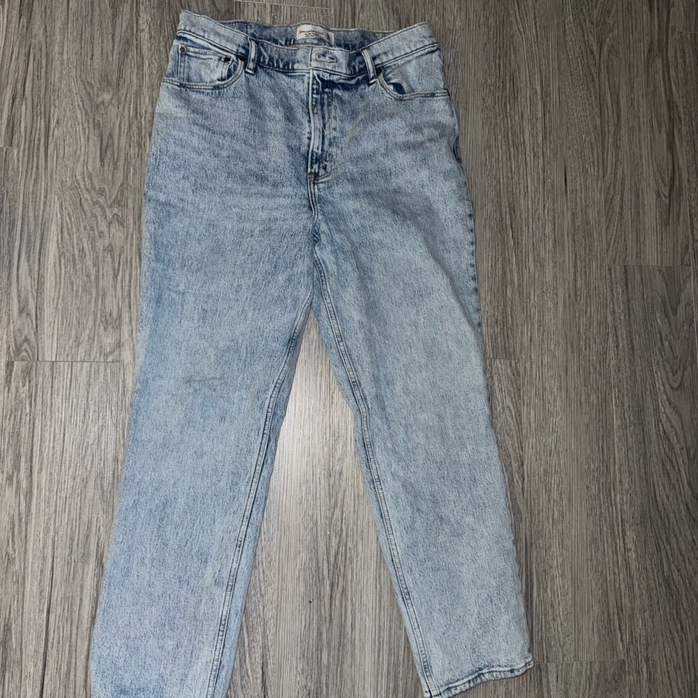 Abercrombie & Fitch the 90s straight ultra high rise jeans